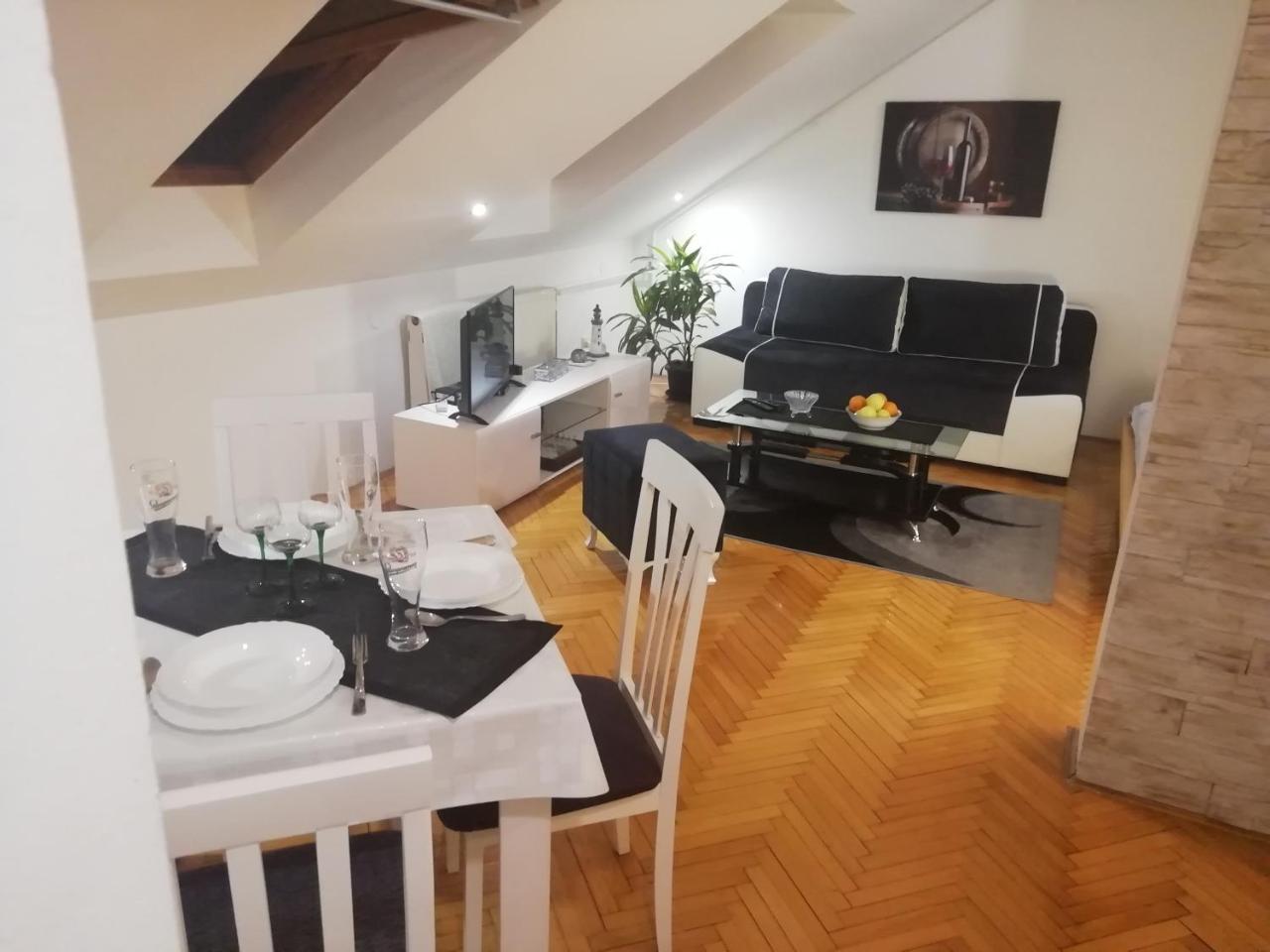 Two Kings Apartment Novi Sad Exteriör bild